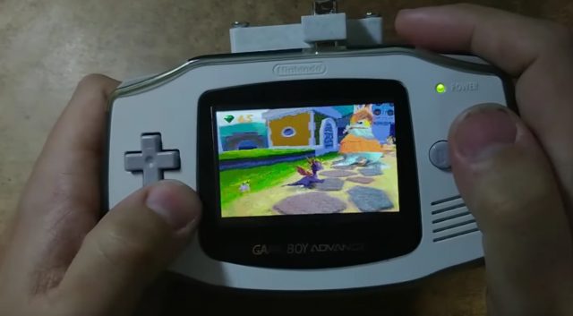 Super-powered Gameboy Advance läuft PS1-Spiele0 (0)
